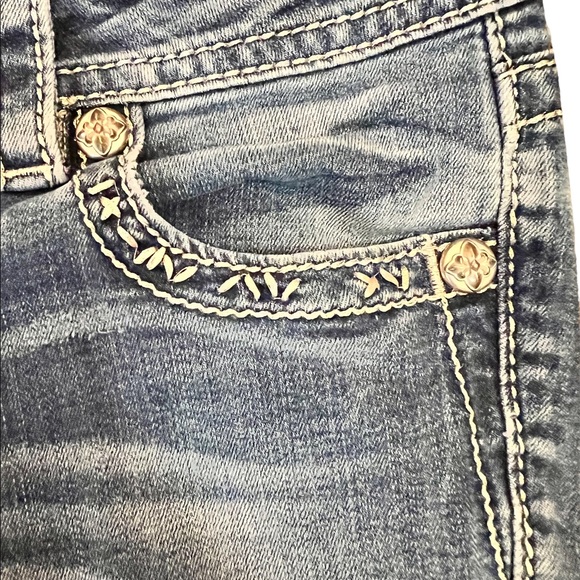 MISS ME BOOT cut Fleur de lis silver mesh-gold studs and crystal embellishment - Picture 12 of 14